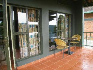 Nyungwe Top View Hill Hotel Gisenyi Phòng bức ảnh